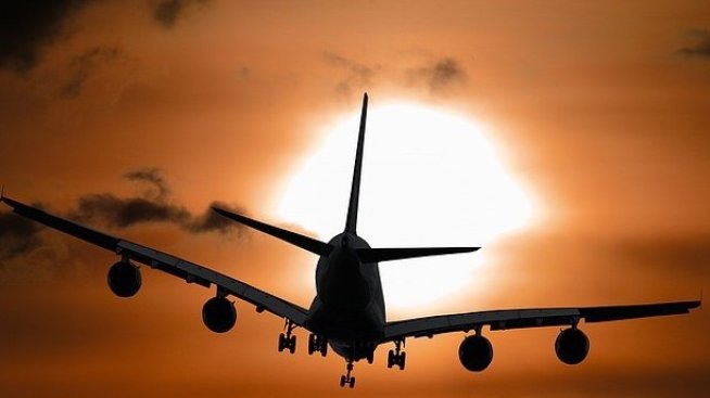 Правителството вдигна таксата за аеронавигационно обслужване