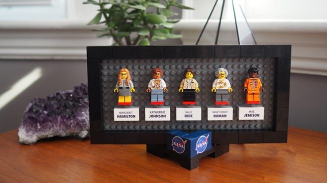 Lego ще представи нови фигурки, посветени на жените учени на НАСА
