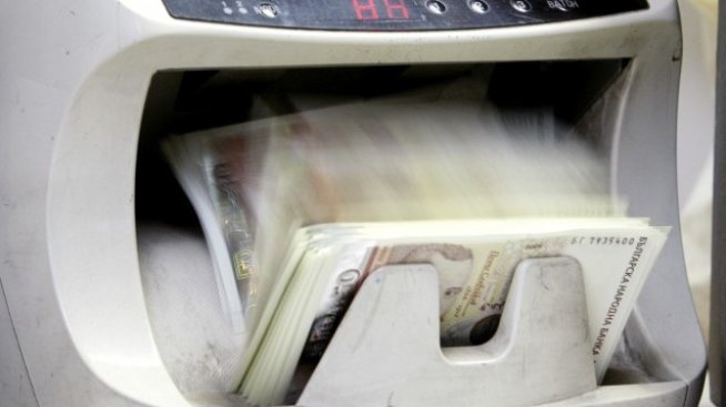 Тенденцията към нарастване на парите в обращение се запази и през третото тримесечие