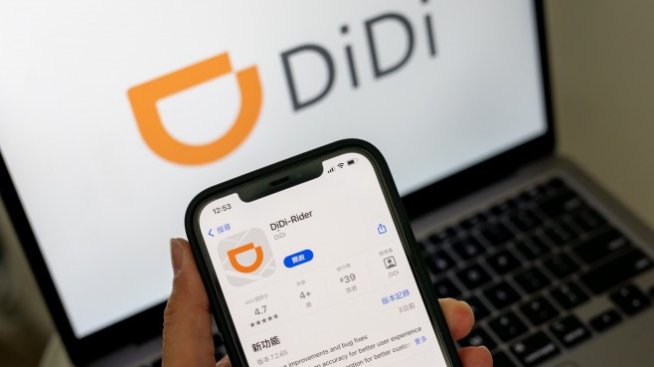 Сривът на акциите на Didi с 44% оставя SoftBank и Uber пред сериозни въпроси
