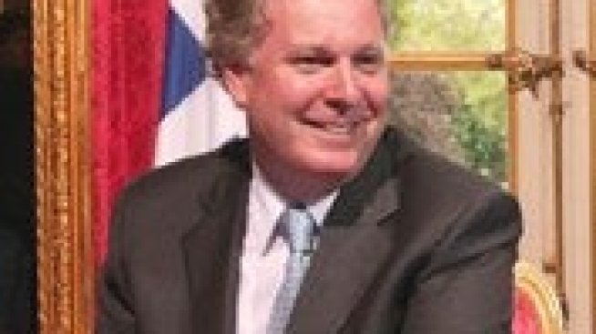 Медицинска сестра заработва повече от премиера на Квебек