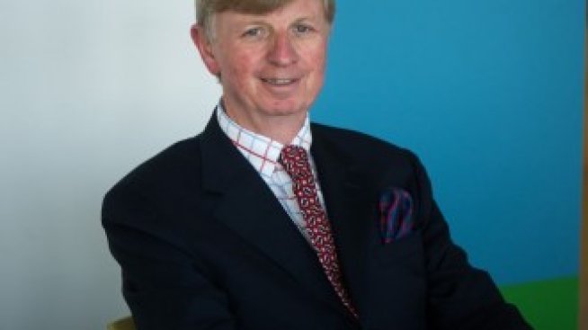 Дж. Едуардс: Презастрояването постави пазара на бизнес имоти в трудно положение