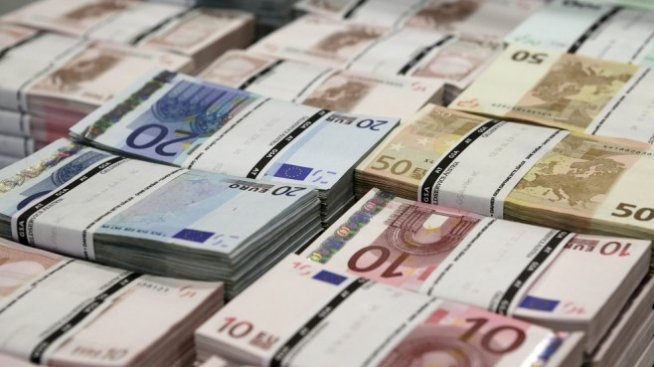 Парите в гръцката хазна ще стигнат за пет месеца