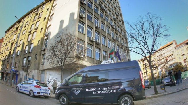 Акция на полицията и НАП и в Агенция "Пътна инфраструктура"