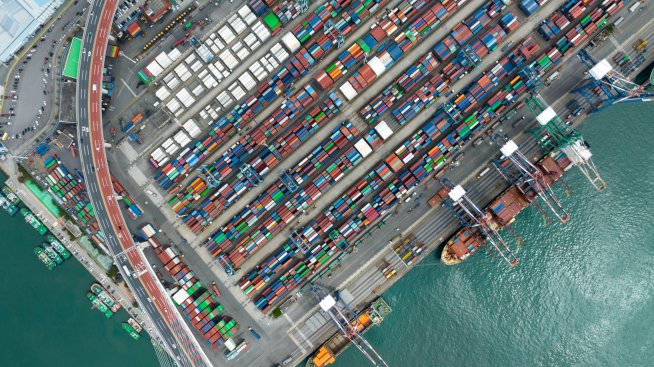 Южна Корея започна 2023 г. с рекорден търговски дефицит