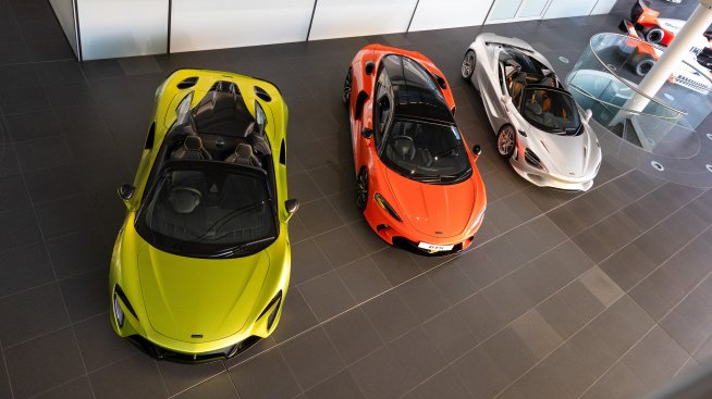 McLaren показва, че автомобилната индустрия във Великобритания все още диша