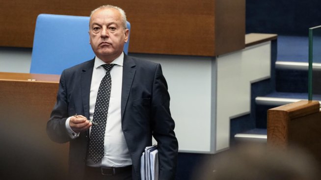 Парламентът окончателно одобри Бюджет 2026 г. с рекорден дефицит от 5,7%