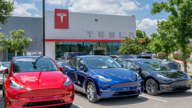 Tesla трябва да измине дълъг път, преди залогът ѝ върху роботакситата да се изплати