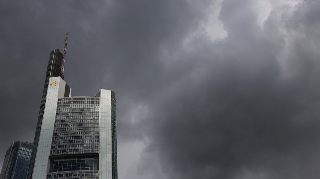 Как &bdquo;болният човек на Европа&ldquo; заразява останалата част от континента 