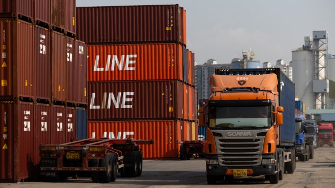 Износът на Южна Корея се ускорява, повишавайки перспективите за икономическия растеж