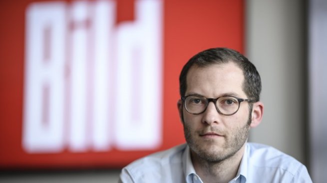 Секс, лъжи и мълниеносно изгонване