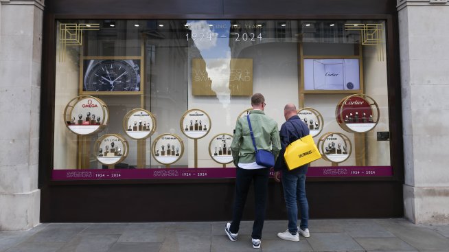 Watches of Switzerland предупреди за удар върху маржа заради митата