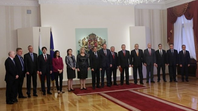 Бързо свикване на 43-то Народно събрание искат партиите