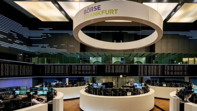 Губещият технологичен сектор натежа върху европейските индекси