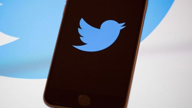 Twitter придобива четеца на новини Scroll