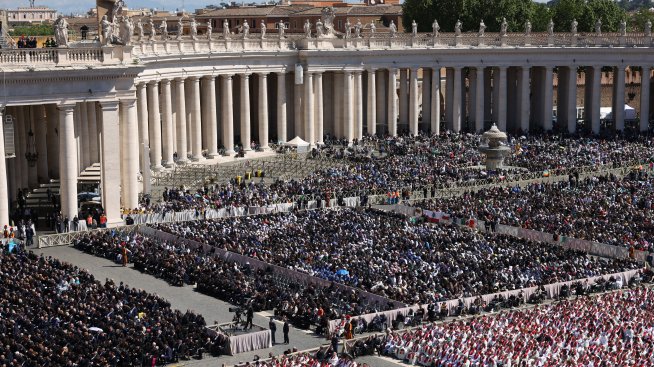 Погребението на папа Франциск благоприятства политическия диалог 