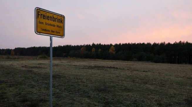 Tesla разширява плановете за завода си в Германия