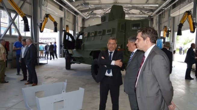 Производствена база за бронирани автомобили откриха в Самоков