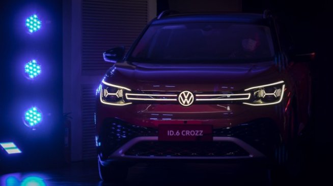 Volkswagen се прицелва в китайските семейства със своя електрически SUV ID.6
