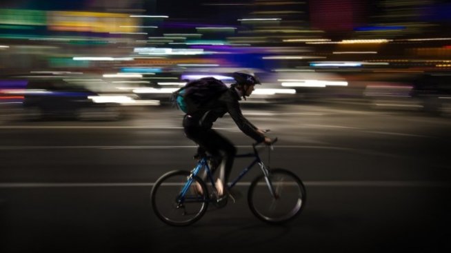 Интелигентна платформа навлиза на пазара на градски доставки в София