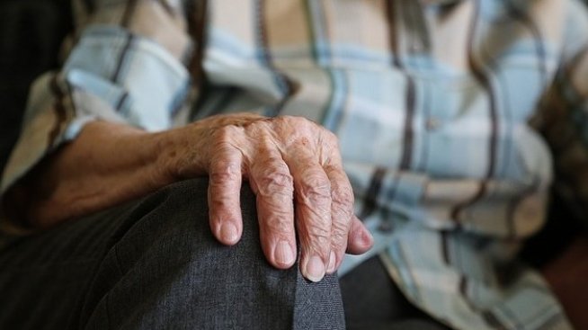 ИПИ: Броят на чакащите за някои социални услуги е в пъти над капацитета на системата