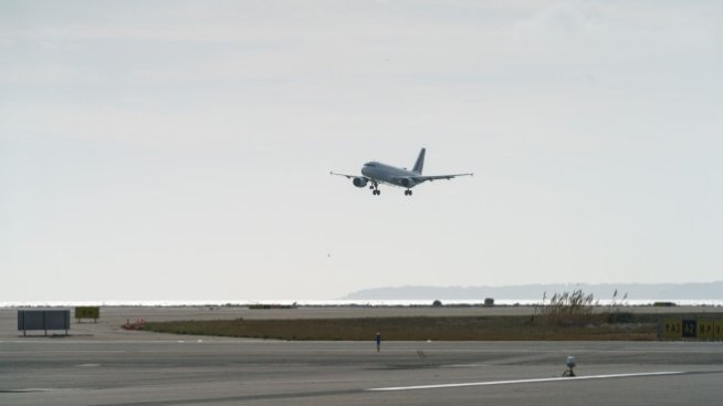 Европейските летища се борят с най-слабия въздушен трафик от 25 години