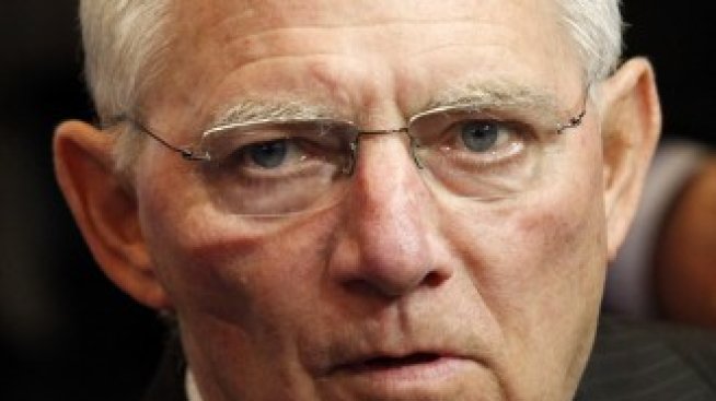 Данък върху финансовите трансакции в ЕС може да има първо за сделките с акции