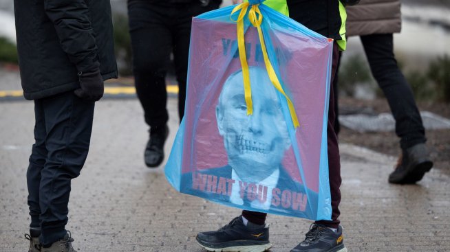 Дългата ръка на Кремъл се протяга към критиците на Путин в изгнание