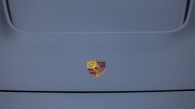 Инвеститорите в Porsche губят надежда за суперакции като тези на Ferrari