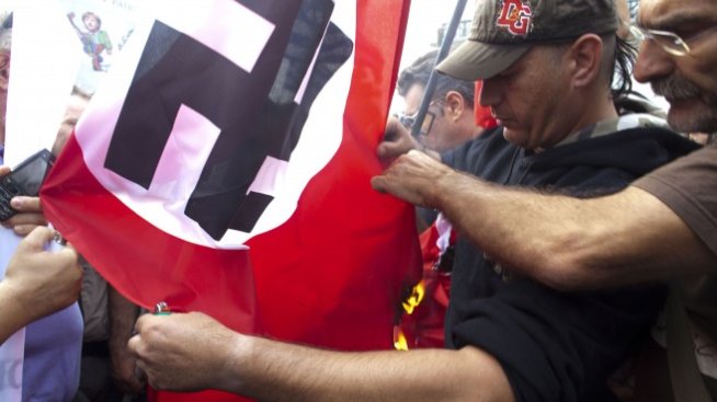 Лидерите на „Златна зора“ - признати за виновни, че ръководят престъпна организация