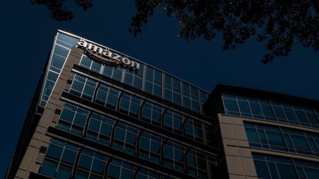 Amazon увеличава двойно максималната базова заплата за служителите си