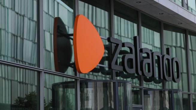 Zalando снижи прогнозите си за 2023 г. заради слабо търсене
