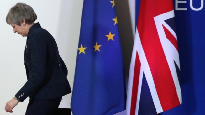 Тереза Мей се бори да запази жив духа на втория референдум за Brexit
