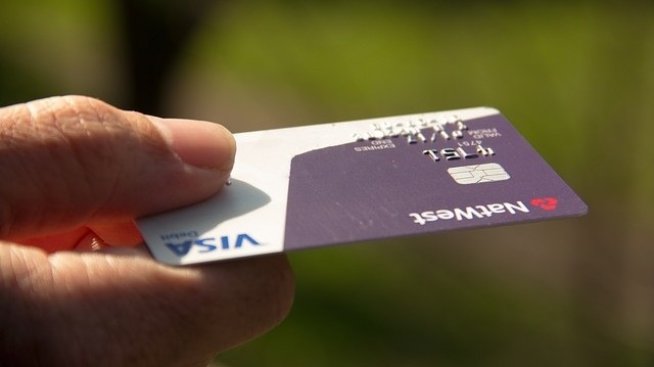 Расте онлайн търговията със стоки и услуги за свободното време