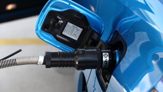 Stellantis придоби дял от стартъп за водородни горивни клетки