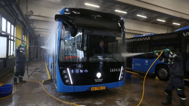 Владимир Путин призова за обновяване на обществения транспорт в Русия