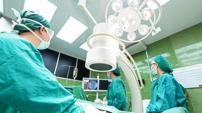 Прокуратурата проверява извършени злоупотреби в частна болница