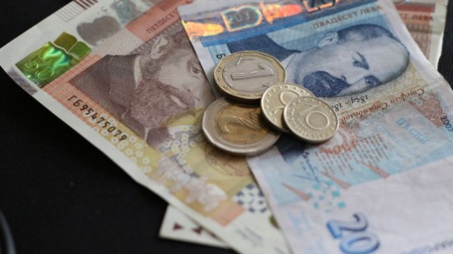 През юни спестяванията у нас нарастват с 9% на годишна база