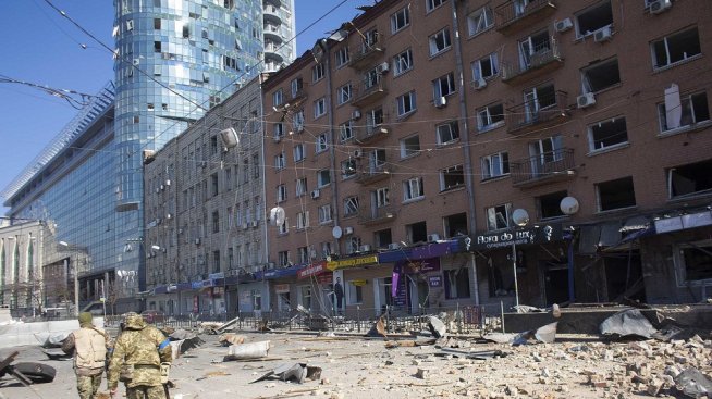 Украйна няма да използва касетъчни боеприпаси в населени места