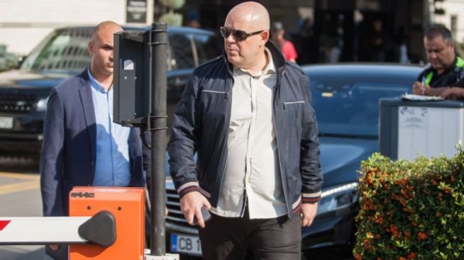 Откриха над 10 млн. лв. в офисите на хотелите „Маринела“ и „Марица“*