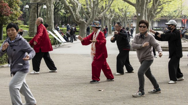 Световното население достига 8 млрд. души, но все повече застарява
