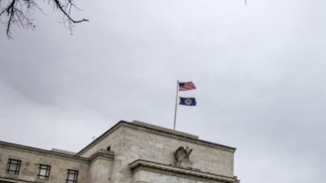 Фед планира да повиши лихвите скоро и да намали значително притежаваните активи