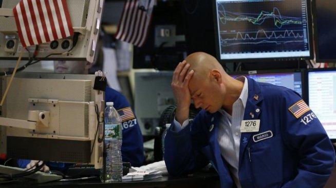 Dow Jones се потопи с над 1400 пункта в най-лошата си седмица от януари 2016 г.