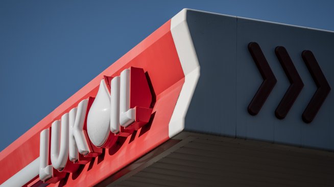 "Лукойл" клони към офертата на Xtellus за активите си в чужбина