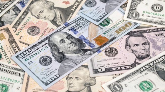 Суаповите линии на Фед затвърждават хегемонията на долара