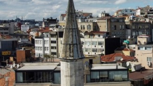 Ускоряващата се инфлация е удвоила продажбите на жилища в Турция през декември