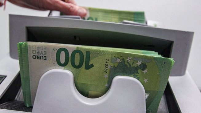 ЕС се готви да реже финансиране за недемократични членове