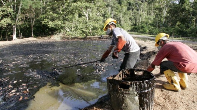 Chevron трябва да плати на Еквадор 18 млрд. долара глоба