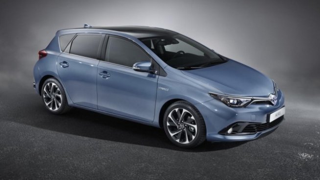 Toyota показа обновения Auris