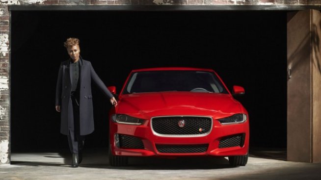 Jaguar показа новия XE-S